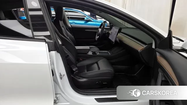 Tesla Model 3 2021 Белый из Кореи, фото 2