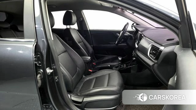 Kia Stonic 2018 Серый из Кореи, фото 2