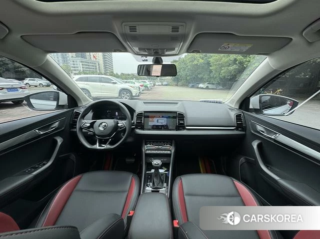 Skoda Krok 2022 Белый из Китая, фото 2