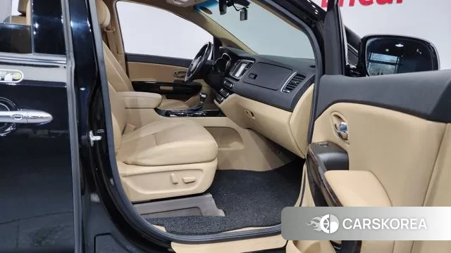 Kia The New Carnival 2019 Черный из Кореи, фото 2