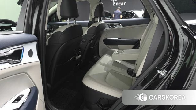 Kia Sportage 5th Generation Hybrid 2022 Черный из Кореи, фото 2