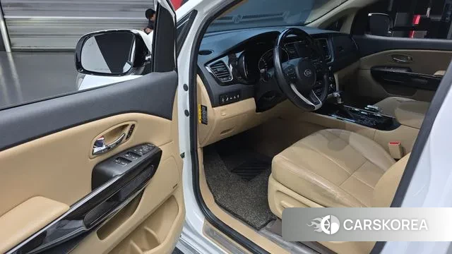 Kia The New Carnival 2018 Белый из Кореи, фото 2