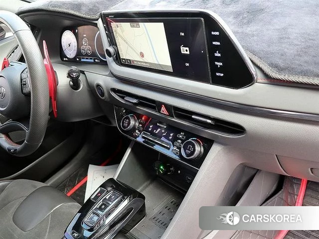 Hyundai Sonata (DN8) 2021 Серебряный из Кореи, фото 2