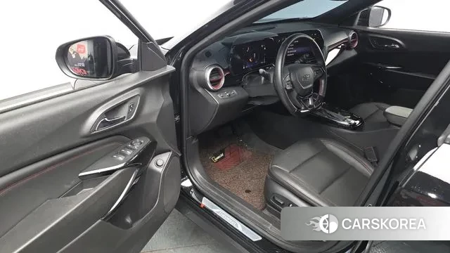 Chevrolet (GM Daewoo) Trax Crossover 2023 Черный из Кореи, фото 2