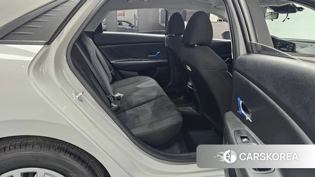 Hyundai Avante (CN7) 2020 Серебряный из Кореи, фото 2
