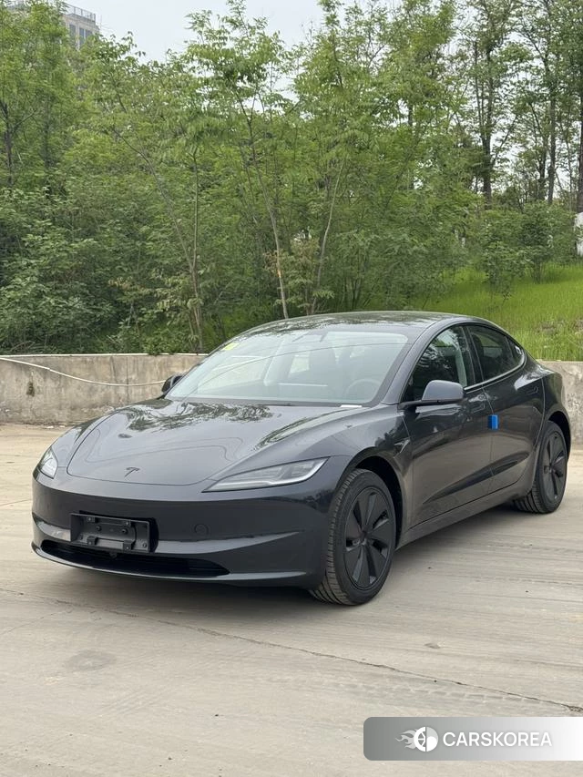 Tesla Model 3 2026 Темно-серый из Китая, фото 2