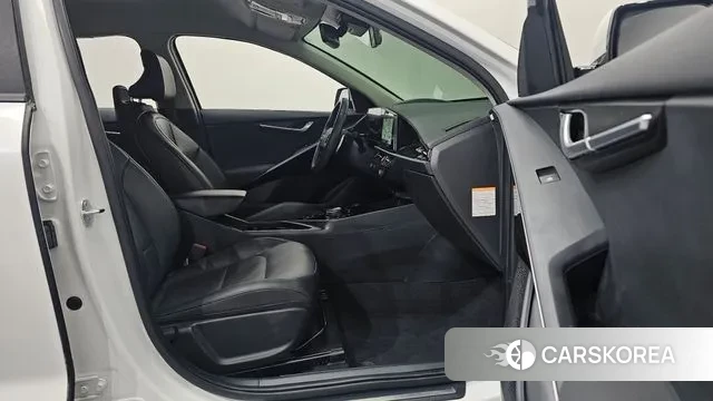 Kia Di Ol Nu Niro 2024 Белый из Кореи, фото 2