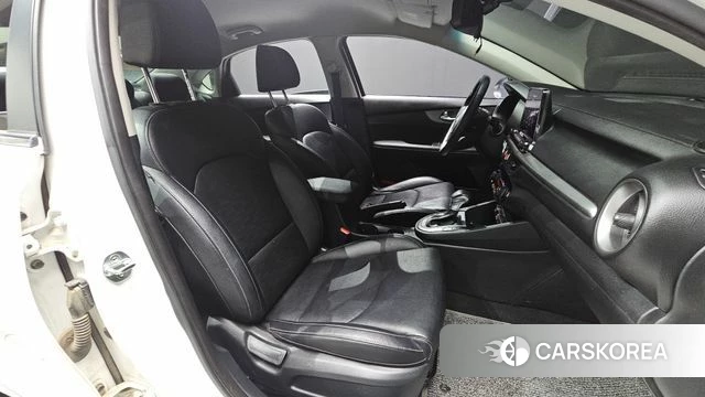 Kia Come New K3 2018 Белый из Кореи, фото 2