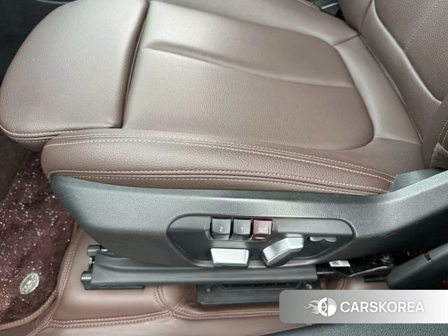 BMW X1 2022 Белый из Китая, фото 2