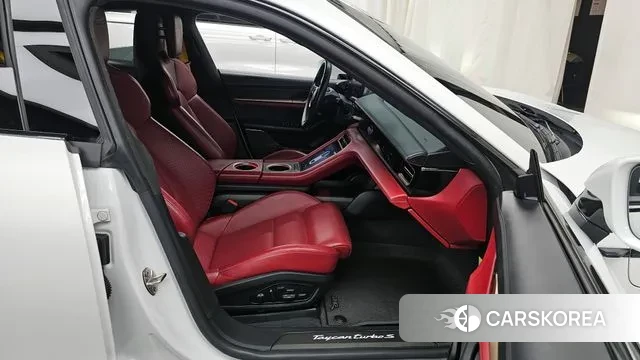 Porsche Taycan 2021 Белый из Кореи, фото 2