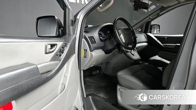 Hyundai The New Grand Starex 2019 Серебряный из Кореи, фото 2