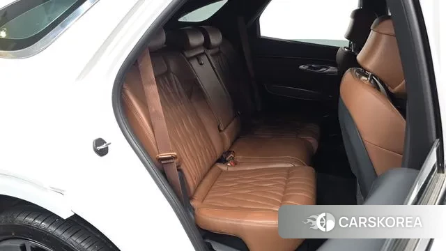 Genesis GV70 2021 Белый из Кореи, фото 2