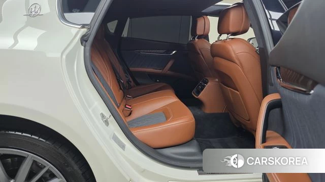 Maserati Quattroporte 2019 Белый из Кореи, фото 2