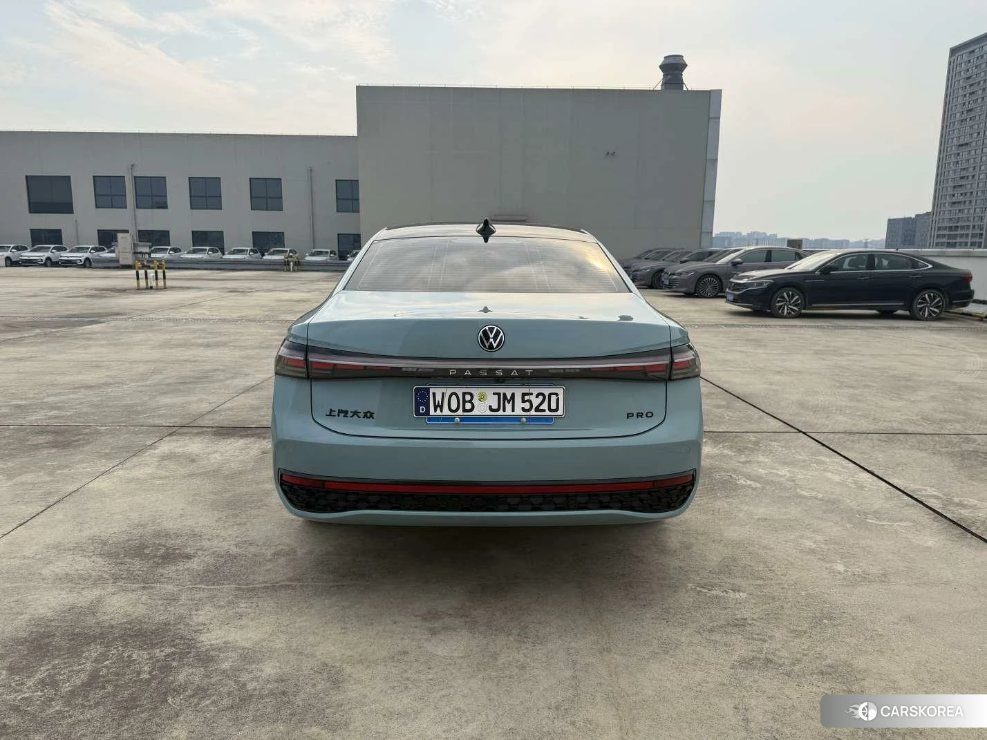 Volkswagen Passat 2024 Зеленый из Китая, фото 2