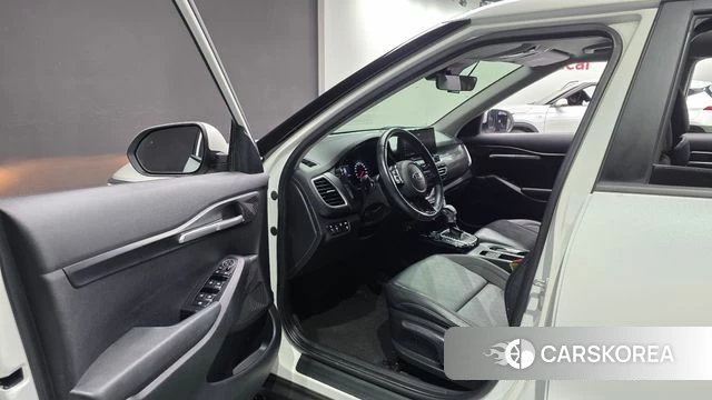 Kia Seltos 2021 Белый из Кореи, фото 2