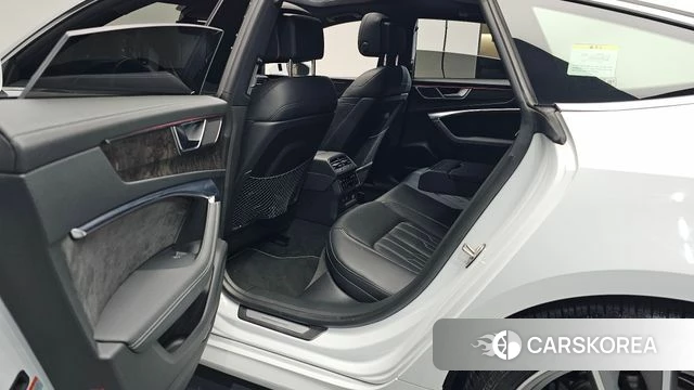 Audi A7 (4K) 2021 Белый из Кореи, фото 2