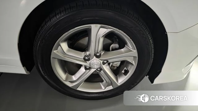Hyundai Sonata New Rise 2018 Белый из Кореи, фото 2