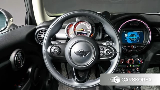 Mini Cooper 2019 Жемчужный цвет из Кореи, фото 2