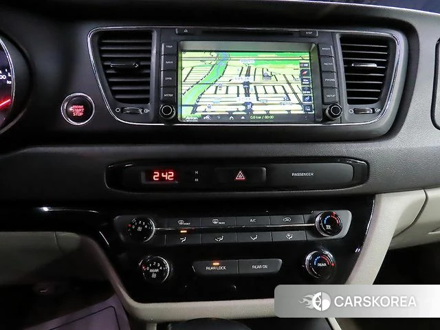 Kia All New Carnival 2018 Черный из Кореи, фото 2