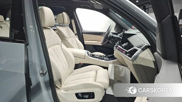 BMW X5 (G05) 2026 Серебристо-серый из Кореи, фото 2