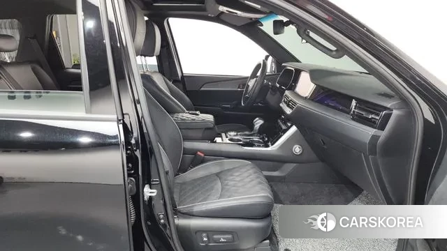 Kia Mohave Master 2023 Черный из Кореи, фото 2