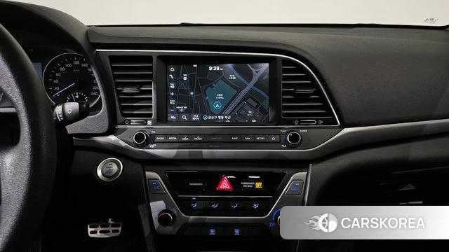 Hyundai Avante AD 2018 Белый из Кореи, фото 2