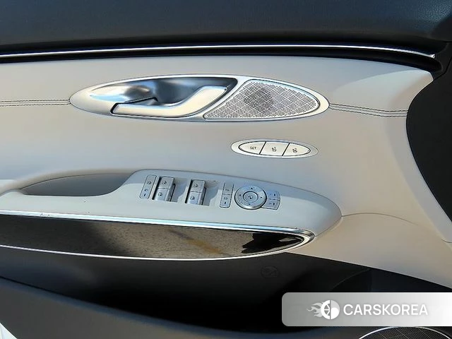 Genesis GV70 2021 Белый из Кореи, фото 2
