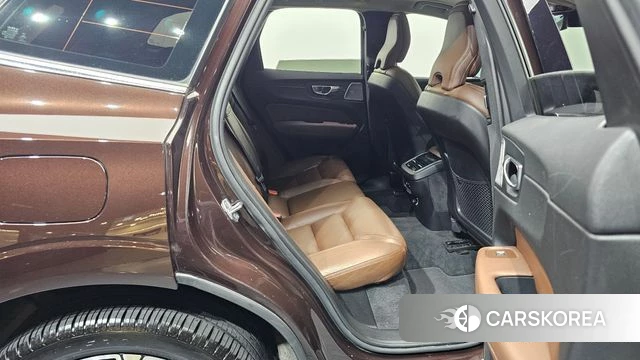 Volvo XC60 second Generation 2019 Коричневый из Кореи, фото 2