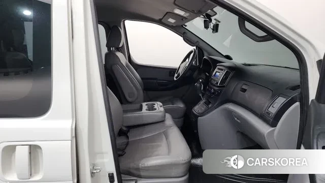 Hyundai The New Grand Starex 2019 Белый из Кореи, фото 2