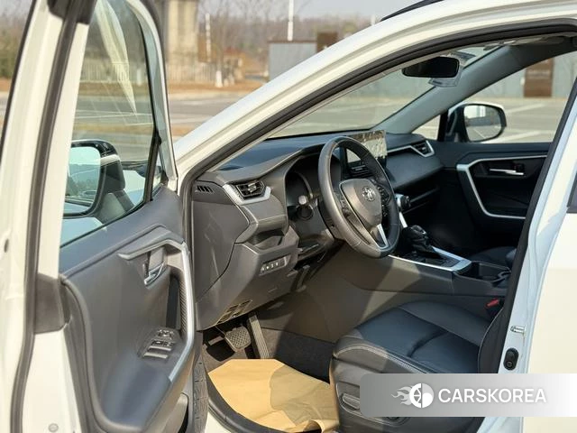 Toyota RAV4 Rongfang 2024 Белый из Китая, фото 2