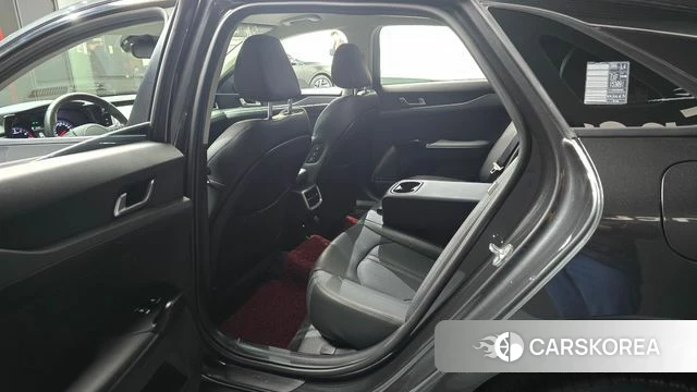 Kia K5 3rd generation 2021 Серый из Кореи, фото 2