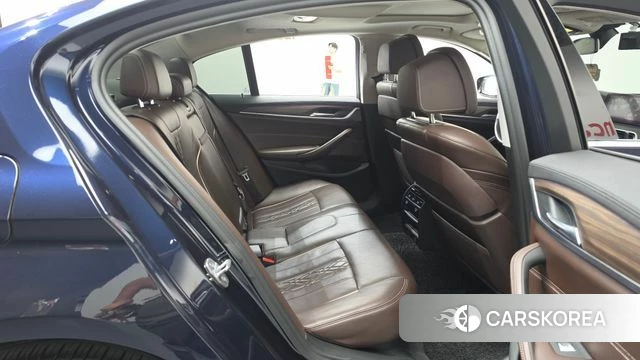 BMW 5 Series (G30) 2019 Синий из Кореи, фото 2