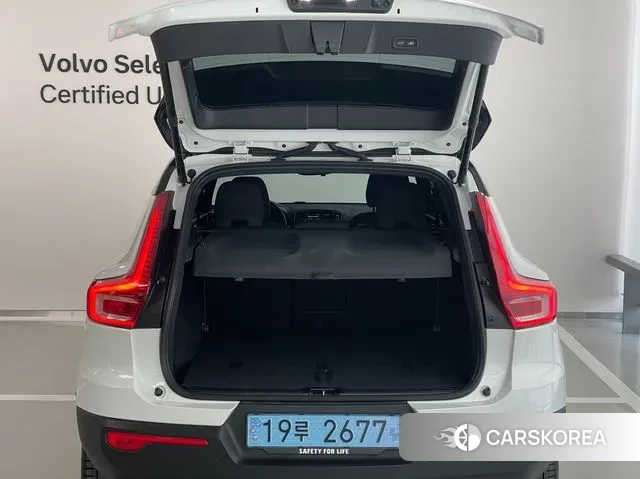 Volvo XC40 Richards 2024 Белый из Кореи, фото 2