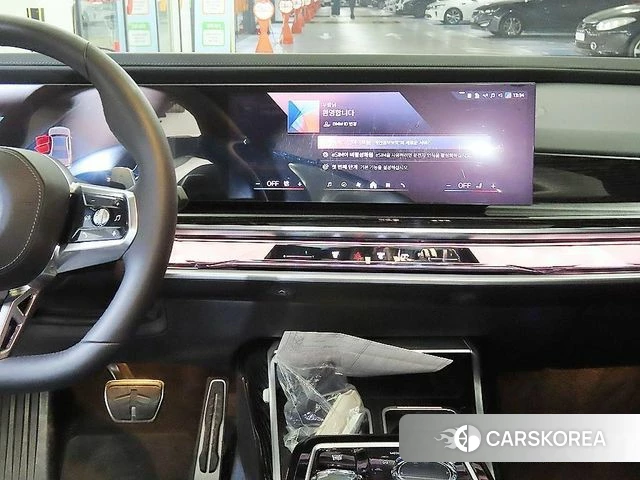 BMW 7 Series (G70) 2025 Серебряный из Кореи, фото 2