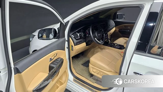 Kia The New Carnival 2019 Белый из Кореи, фото 2