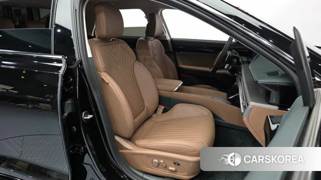 Hyundai Grandeur Hybrid (GN7) 2024 Черный из Кореи, фото 2