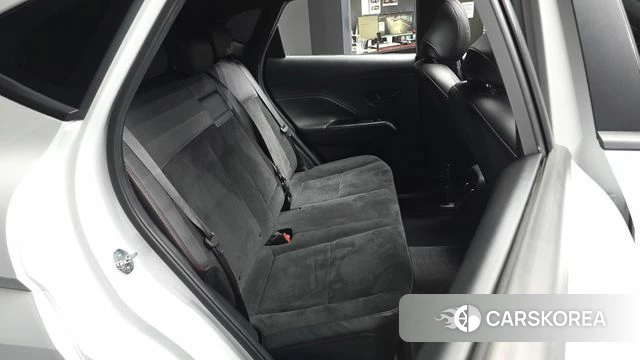 Hyundai Kona (SX2) 2024 Белый из Кореи, фото 2