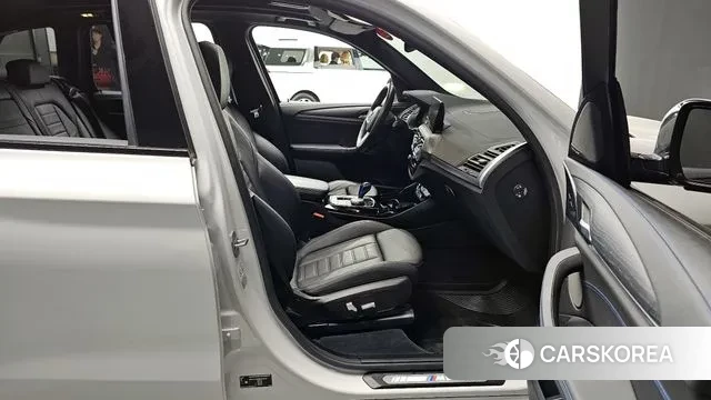 BMW iX3 2022 Белый из Кореи, фото 2