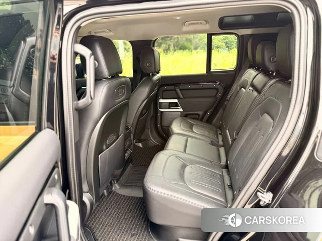 Land Rover Defender (L663) 2021 Черный из Кореи, фото 2