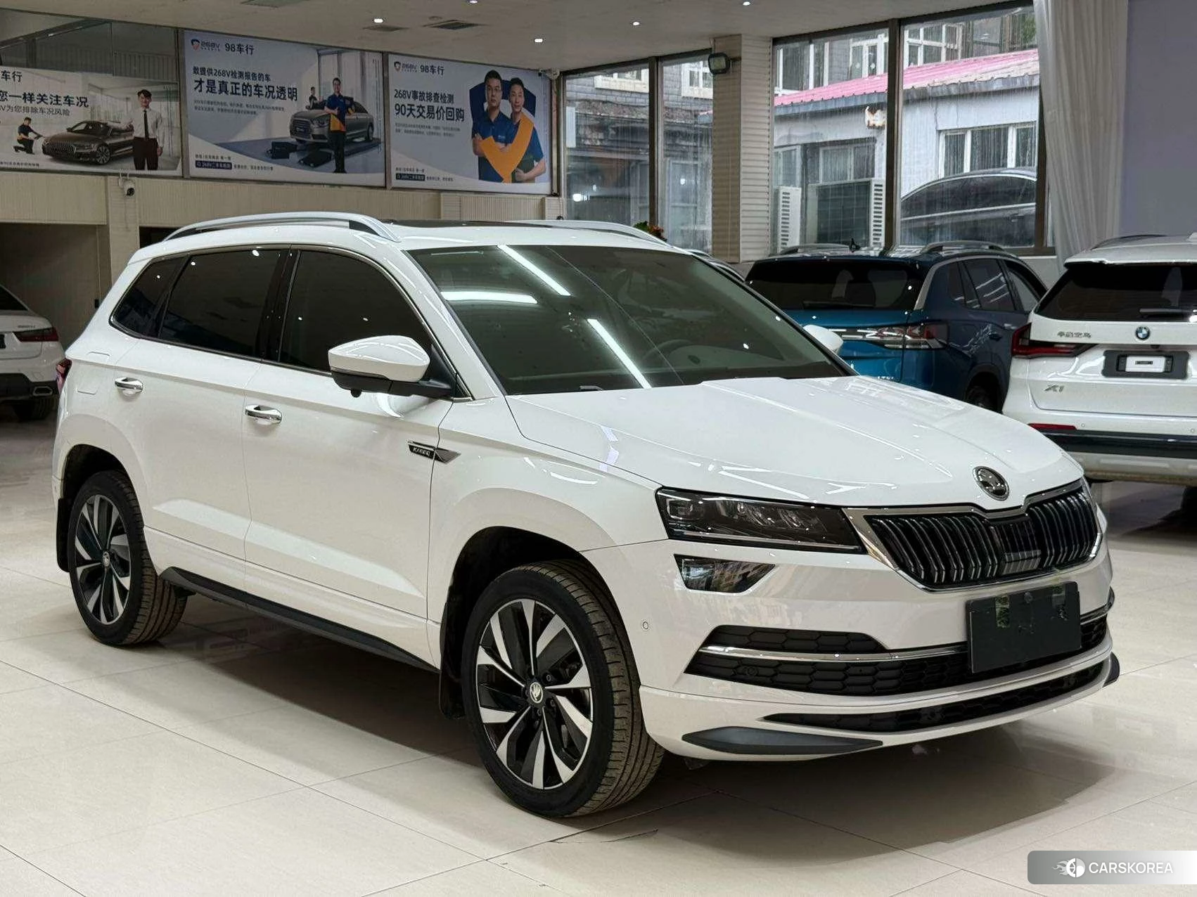 Skoda Krok 2022 Белый из Китая, фото 2
