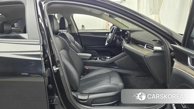 Kia K5 3rd generation 2021 Черный из Кореи, фото 2