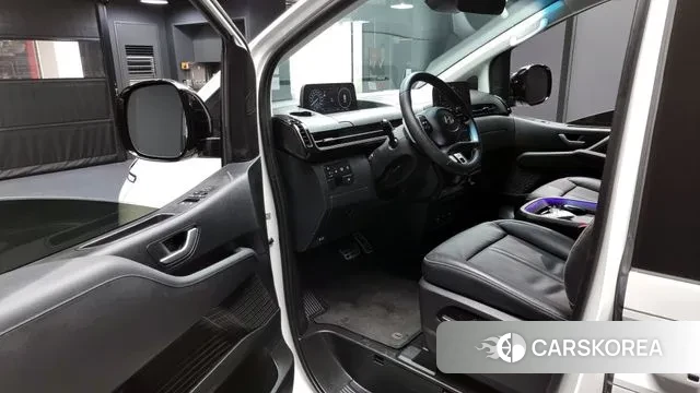 Hyundai Staria 2024 Белый из Кореи, фото 2