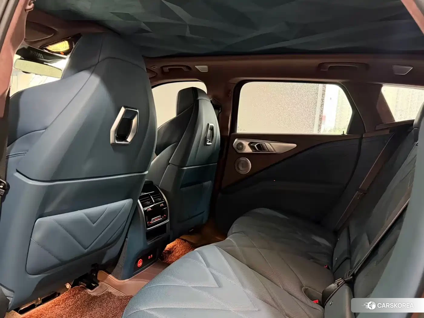 BMW XM 2025 Черный из Китая, фото 2