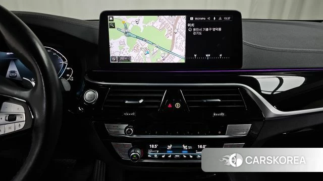 BMW 5 Series (G30) 2020 Серый из Кореи, фото 2