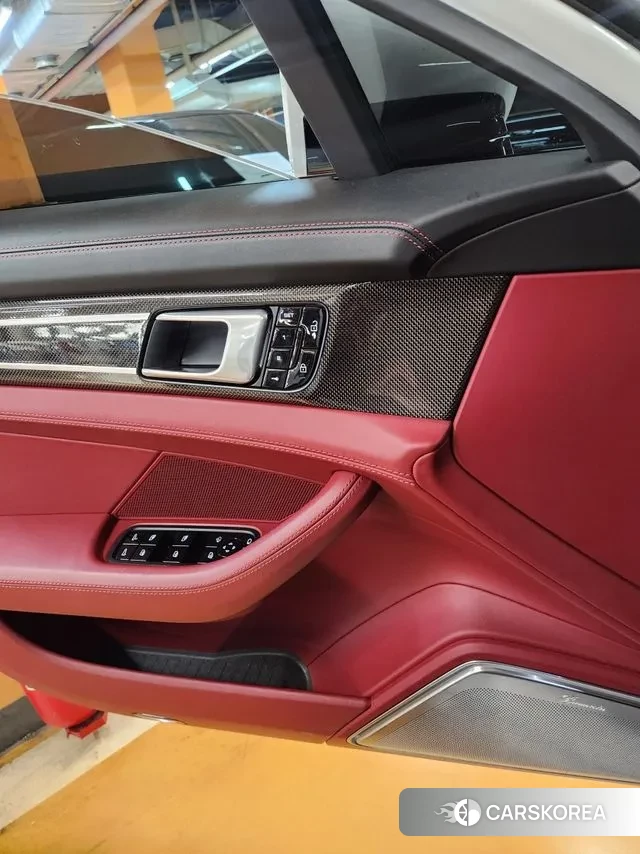 Porsche Panamera (971) 2020 Белый из Кореи, фото 2