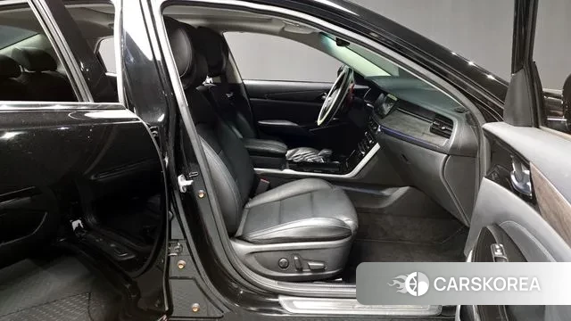 Kia K7 Premier 2019 Черный из Кореи, фото 2