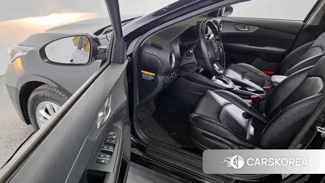 Kia Come New K3 2021 Черный из Кореи, фото 2