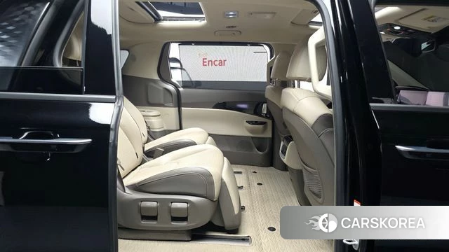 Kia Carnival 4th generation 2023 Черный из Кореи, фото 2