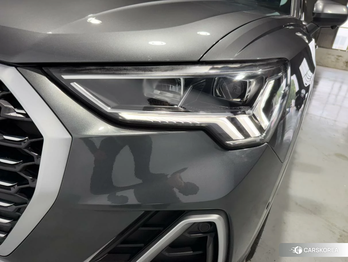 Audi Q3 Sportback 2021 Темно-серый из Китая, фото 2