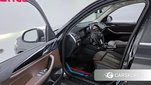 BMW X3 (G01) 2023 Серый из Кореи, фото 2